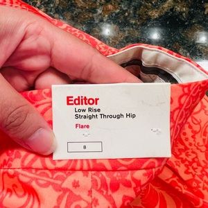 Express Design Studio Capri Pants